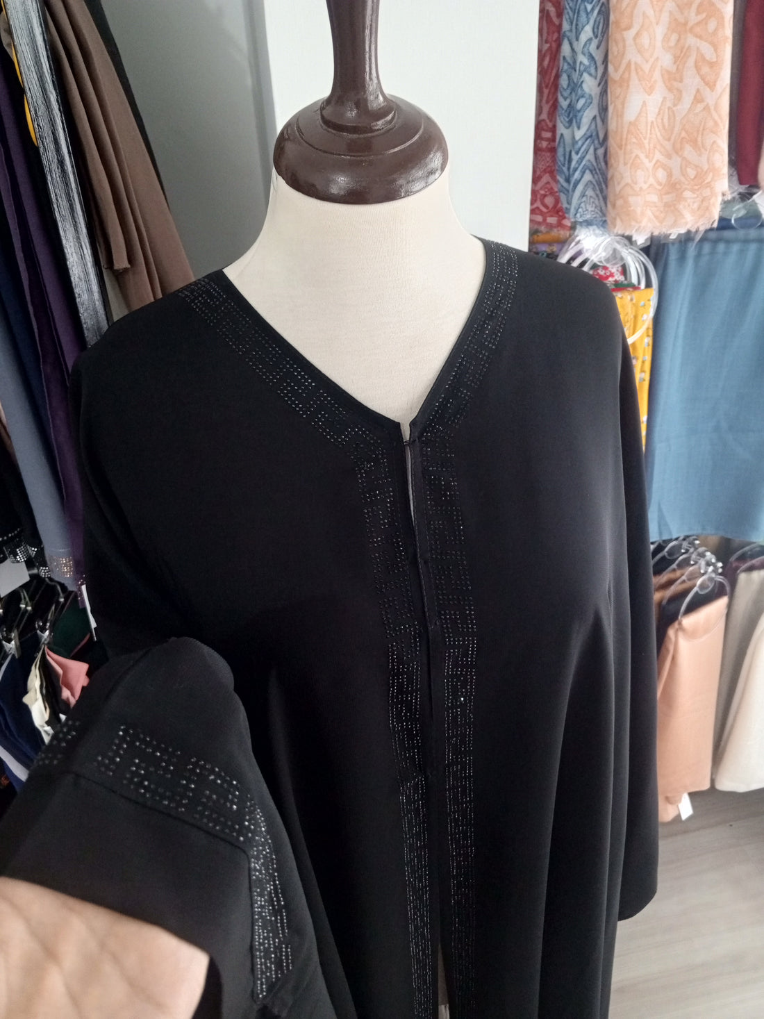 Formal chiffon cape (Black)