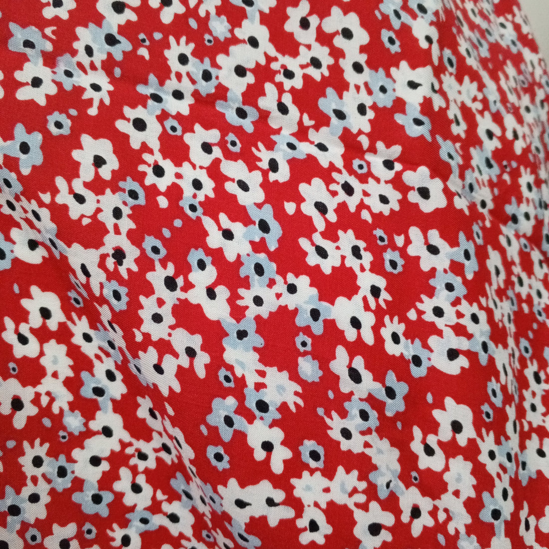 Kids Hijab Linen- Red Daisy