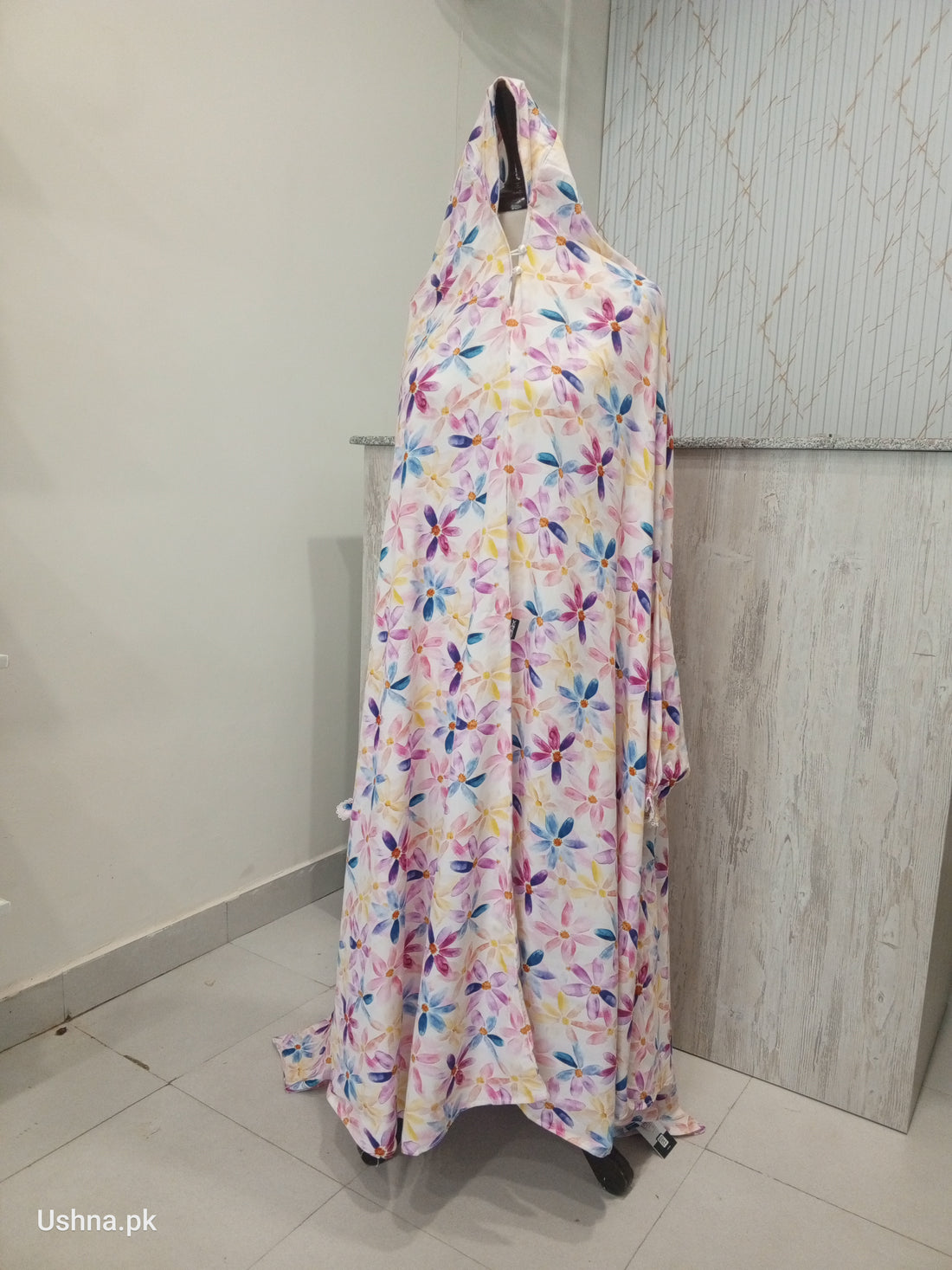 Roselle Floral Namaz Chaddar | Multi