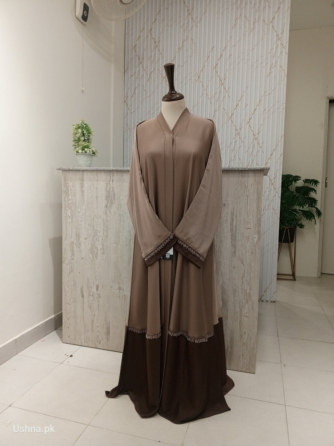 Twilight Grace (Beige)