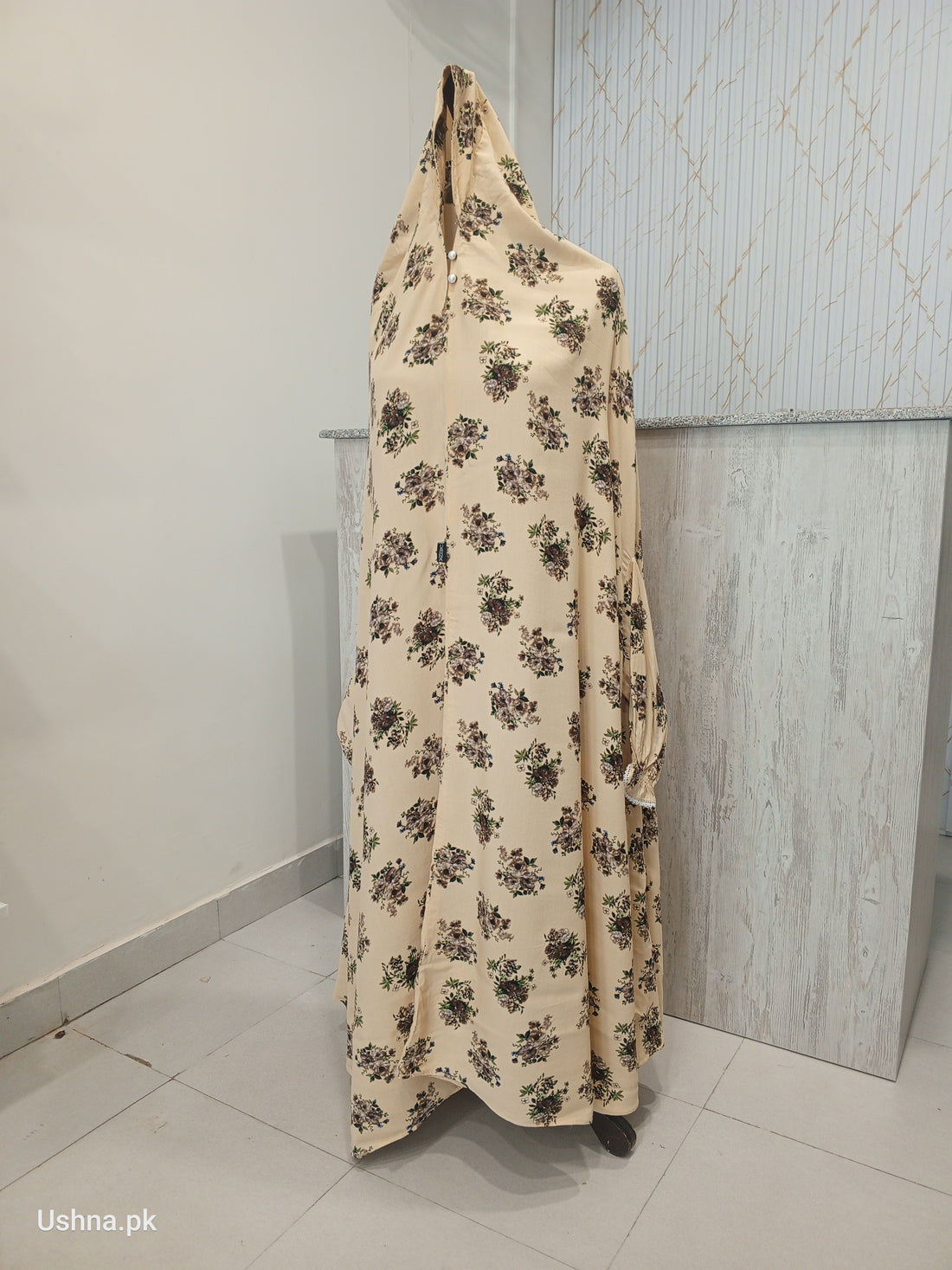 Roselle Floral Namaz Chaddar | Cream
